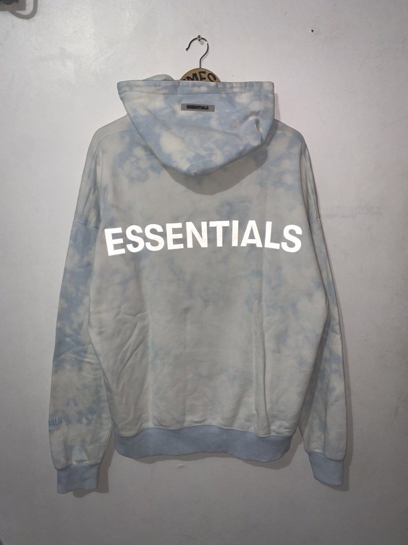Essentials (Category: Hoodies) located in Manila. Submitted by sesbrenojames11 (Listing ID 1446064776, Image 3). Description: Essentials size Xl 24x29 Good condition Dark stain & yellow stain issue .