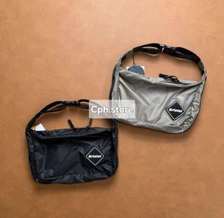 （分類：）位於 。 由 cph.store 提交（商品編號 1446015078，圖片 1）。簡介： 。