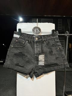 (Category: ) located in . Submitted by vdc.apparel (Listing ID 1446075315, Image 1). Description: .
