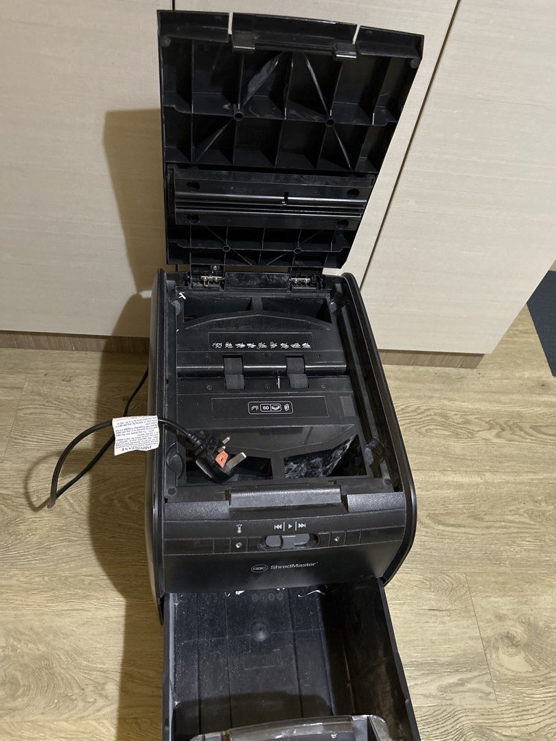 GBC ShredMaster Paper Shredder492983472169963522