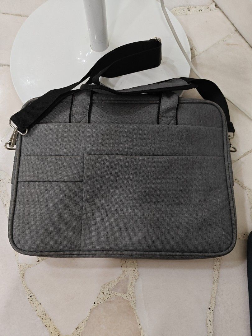 Grey Laptop Bag with Shoulder Strap492848334117294080