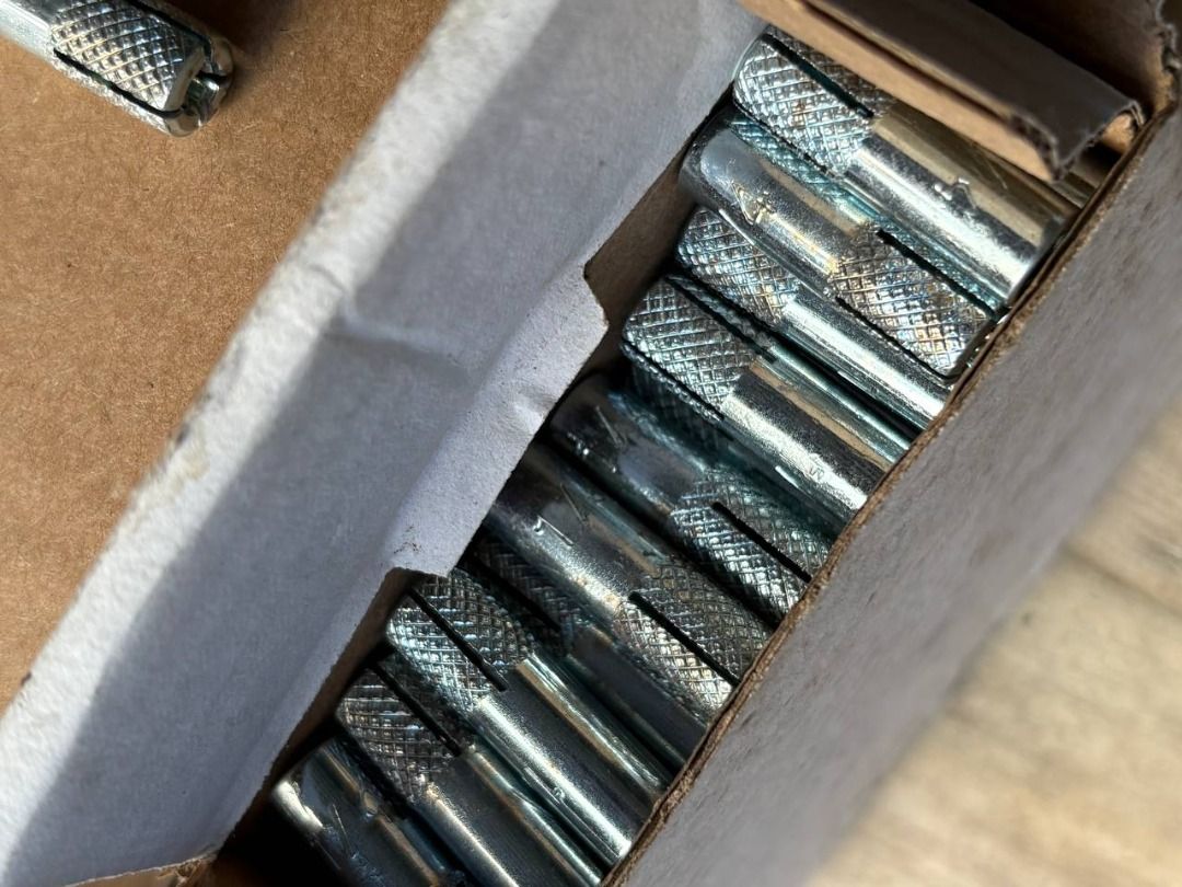 Grip Anchor Specs: 1/4 (Category: Everything Else Others) located in Manila. Submitted by joeyroque09 (Listing ID 1445994411, Image 3). Description: Grip Anchor Specs: 1/4 Price: 6/pc.