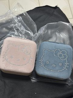 (Category: ) located in . Submitted by zoeli_makeup (Listing ID 1446091357, Image 1). Description: .