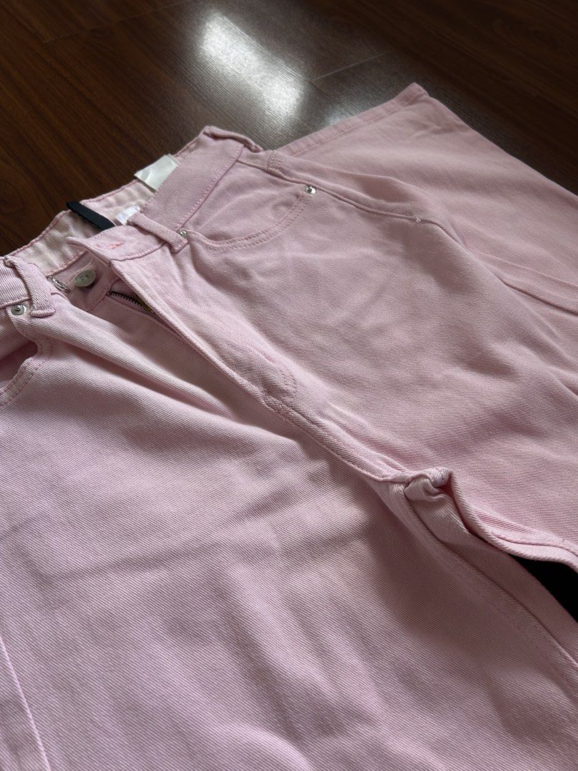 H&M Divided Wide Leg Jeans Light Pink (Category: Jeans) located in Quezon City. Submitted by sdnncmp (Listing ID 1446040307, Image 3). Description: H&M Divided Pink Jeans - high waist fit - size EUR38 / US6 on tag - cuuute pink color - still good quality dm for any inquiries or questions! .