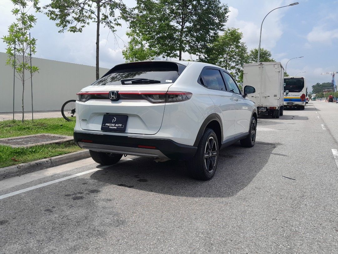 Honda Vezel 1.5A G Auto (Category: Used Cars) located in Singapore. Submitted by preciseauto (Listing ID 1446091752, Image 3). Description: 🔥🔥BOSS SAY ALL MUST GO CLEARANCE SALE🔥🔥 🚨CHEAPEST CARS IN THE MARKET🚨 🚘$500 DRIVEAWAY🚘 🏦LOWEST INTEREST FROM 1.48%🏦 🟢1 YEAR WARRANTY🟢 🔧FREE 1 YEAR SERVICING🔧 🏬 Vehicle 120 Points INSPECTION CHECK By In House Workshop BEFORE we put them for SALE 🚕 PHV Drivers Welcomed 🔁 High Trade In Value ‼️ 