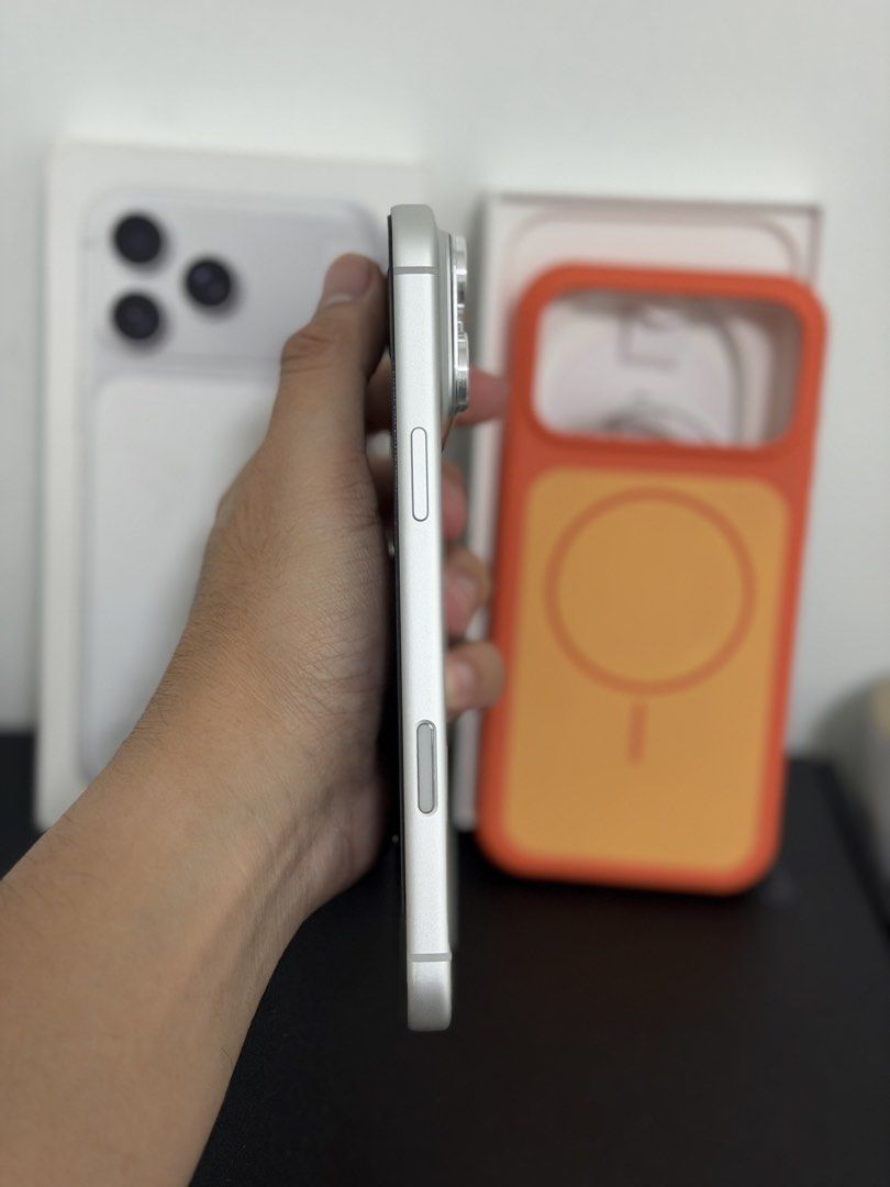Iphone 17promax 256GB (Category: iPhone 17 Series) located in Manila. Submitted by torrix (Listing ID 1446099386, Image 2). Description: FOR SALE ONLY. Iphone 17promax 256GB Silver NTC Approved (Factory Unlocked) 100% Battery Health 100% in good condition. minimal dents(due to different case) pero not that visible. Warrant until December 2026. Inclusions: Box(same imei) Cord Case Last price is 70k. Asking lower than this will not be entertained. 