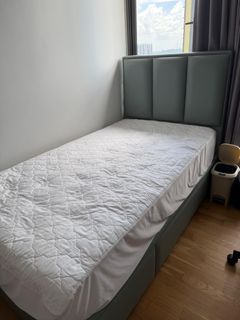 (Category: ) located in . Submitted by nuggetyum (Listing ID 1446059990, Image 1). Description: .