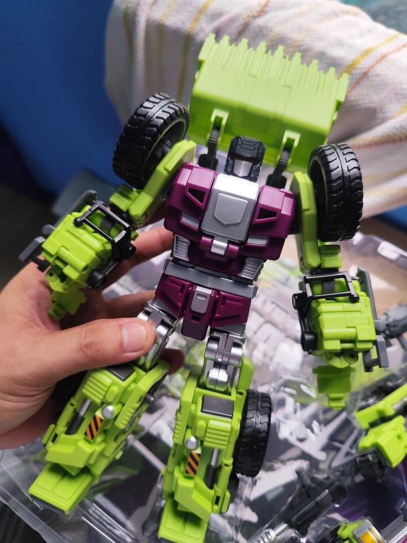 JINBAO Devastator Constructicons 2Pack (MixMaster & Scrapper) (Category: Lego & Building Sets) located in Bulacan. Submitted by makdelacru19738 (Listing ID 1446032289, Image 2). Description: Brandnew JINBAO Devastator Constructicons 2Pack (MixMaster & Scrapper) Price - 1200 only Nearby Area (ung kaya ipalalamove para Sameday makuha nio na) *(No COD)Payment (Gcash or Bank Transfer) Pag Nandto na Rider nio (Video Call Para Sure) Location: Marilao P