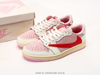 (Category: ) located in . Submitted by outlet_sneakers_shop (Listing ID 1446001227, Image 1). Description: .