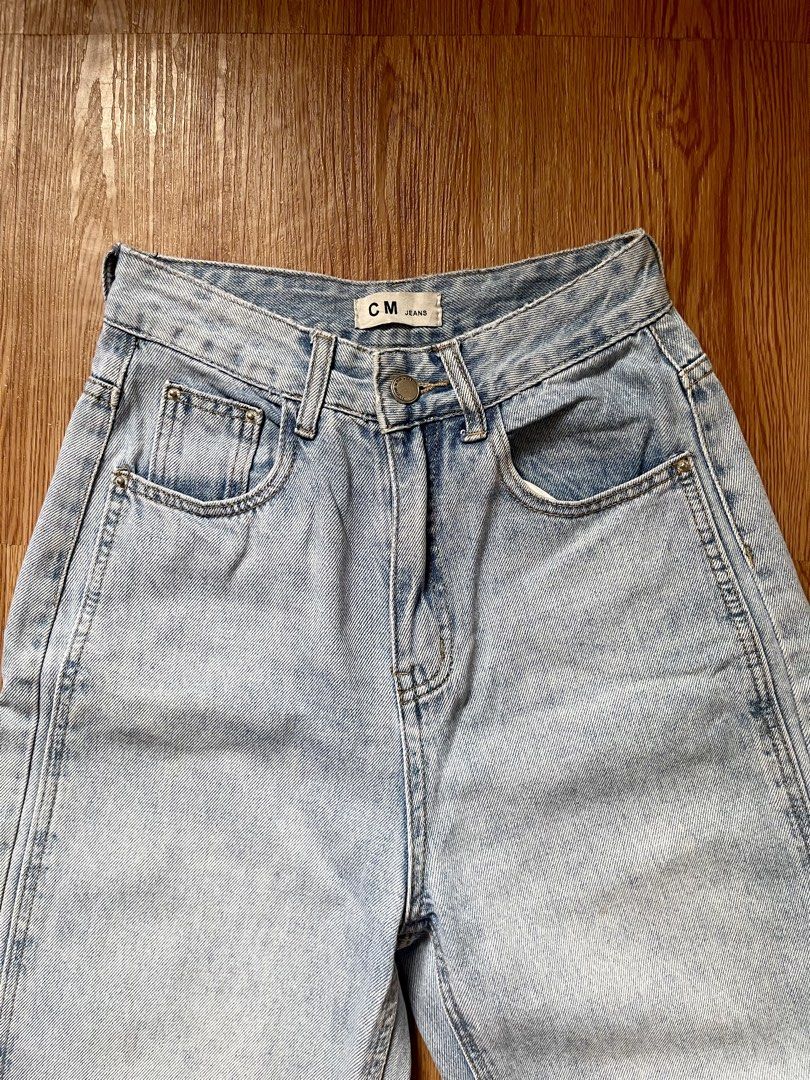 Light Wash Wide Leg Denim Pants (Category: Jeans) located in Cavite. Submitted by moon_beam_22 (Listing ID 1446037654, Image 2). Description: Preloved ~ Hard Denim size : 27 length: 42” *color may vary due to lighting* Shipping via orange app/j&t .