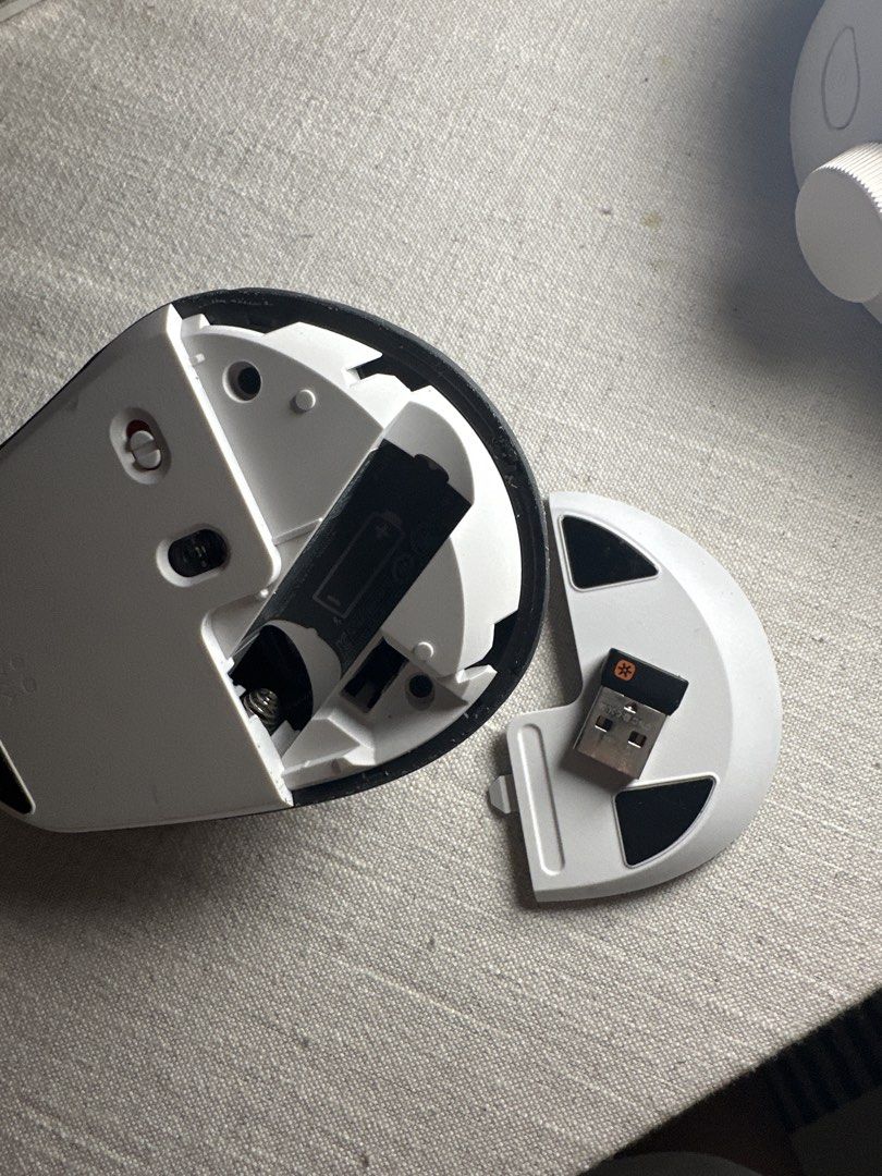 Logi Bluetooth mouse M720493098558723215362
