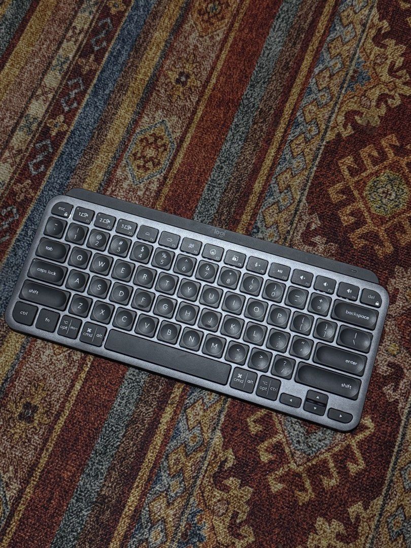 LOGITECH MX Mini (Free Ship) (Category: Computer Keyboard) located in Batangas. Submitted by thriftxcross (Listing ID 1446061747, Image 2). Description: Selling my MX Mini Keyboard. It’s in great condition and works perfectly. If you’re interested, feel free to message me for more details or photos. Please don’t lowball me—I know its value, and I’ll only consider reasonable offers. Thanks! .