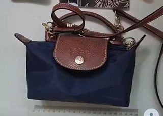 (Category: ) located in . Submitted by kellysthrift_ (Listing ID 1446000532, Image 1). Description: .
