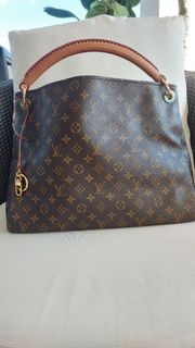 (Category: ) located in . Submitted by carmela06 (Listing ID 1445987723, Image 1). Description: .