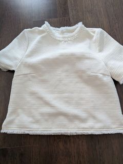 (Category: ) located in . Submitted by closetcurations (Listing ID 1445993037, Image 1). Description: .