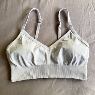 (Category: ) located in . Submitted by rainynights (Listing ID 1446041181, Image 1). Description: .