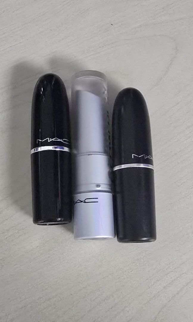 MAC and Clinique lipstick (Category: Makeup) located in Manila. Submitted by shoppe_22 (Listing ID 1446028318, Image 1). Description: take all for 1k only. still negotiable no more box. i dont know the batch code but these were opened in 2023. bought in canada. the Clinique is just a free gift Mac Matte (Sweet Deal) lost the label na Mac Lustre Glass (PDA) Mac Glow Play (Coral Floral) Clinique (Plum Pop).