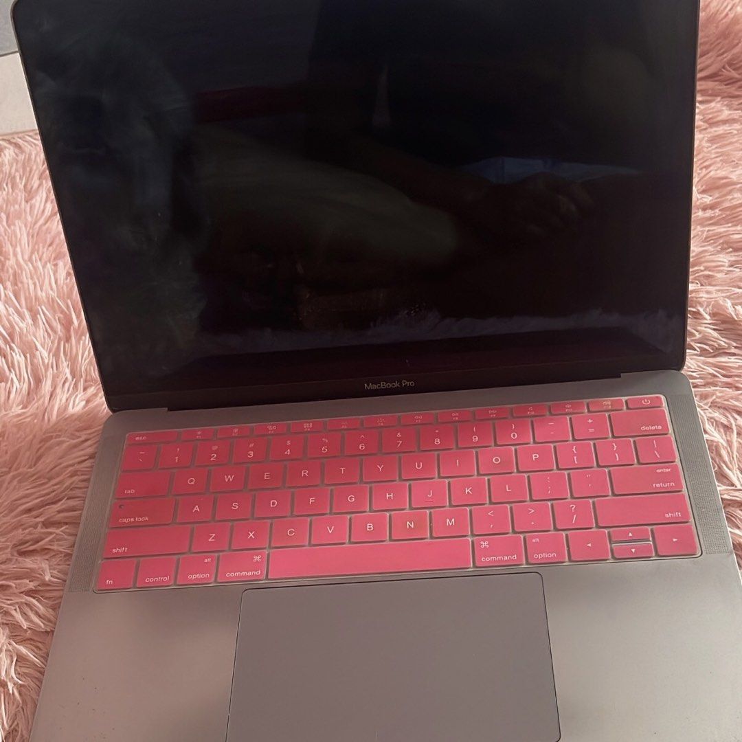 MacBook Pro 2017 (Category: Laptops & Notebooks) located in Bacoor. Submitted by warmtree.79554a (Listing ID 1446072656, Image 2). Description: MacBook Pro 13" 2017 Intel i5 | 8GB RAM | 128GB SSD Issue: Battery - need naka charge kapag gagamitin Smooth pa, no hidden issues, signs of usage lang Inclusions: ✅ Original Apple Charger ✅ Pink Keyboard Cover SM Southmall/ Ayala Mall Vermosa meetup RFS: Upgrade POSTED NA LAHAT NG DETAILS INCLUDING PICTUR