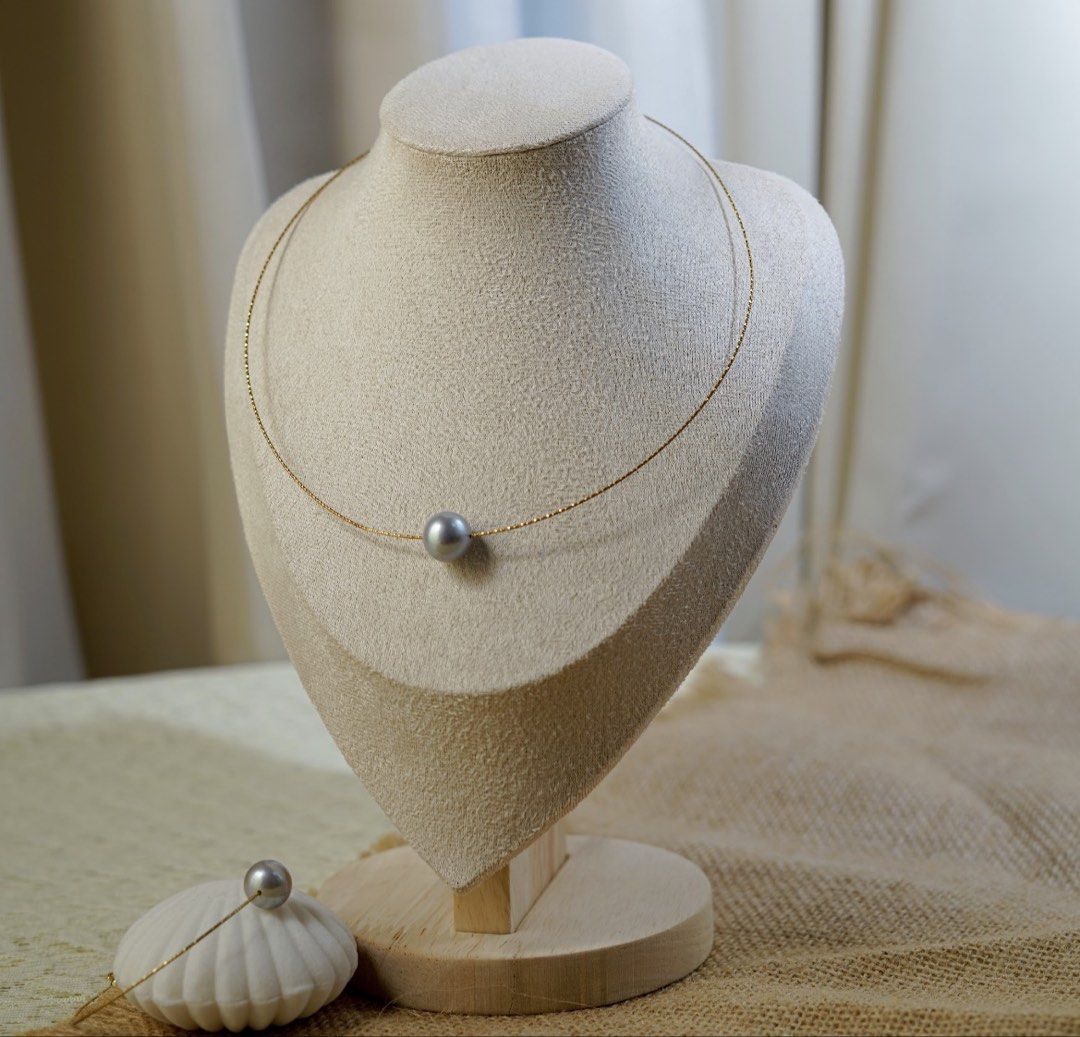 Madama Akoya Set (Category: Necklaces) located in Lipa City. Submitted by avenueusco_ph (Listing ID 1446042030, Image 1). Description: Authentic Madama Akoya ✨Natural Blue-gray Akoya pearl and often referred as the Silver-Blue. ✨Set in pure s925 Chain and bracelet 🐚 Madama Pearl 🐚 11mm ✨Grade AAA ✨ High luster.