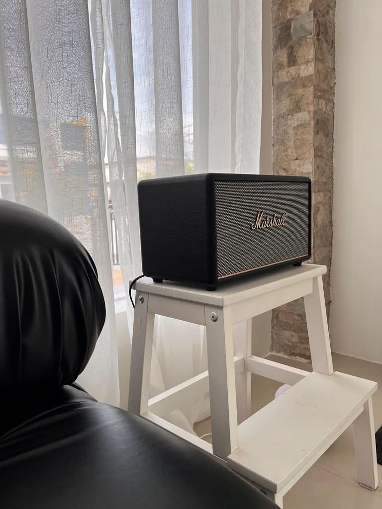 Marshall Stanmore III Bluetooth Speaker (Category: Soundbars, Speakers & Amplifiers) located in Manila. Submitted by decluttering.anj (Listing ID 1446009241, Image 1). Description: - Marshall Stanmore III Speaker (Black) - Superb Sound Quality - Easy Bluetooth Connectivity - Built-in Volume, Bass, and Treble Controls - Power Cable Included - Tested and in Excellent Working Condition RFS: Decluttering.