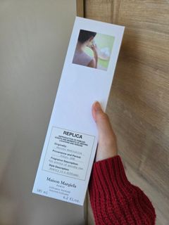 (Category: ) located in . Submitted by blackpinkcloset (Listing ID 1446051179, Image 1). Description: .