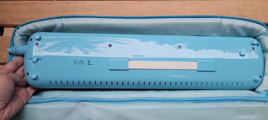 melodica/melodion (Category: Musical Instruments) located in Sablan. Submitted by gongonshelley12 (Listing ID 1446129895, Image 3). Description: SUPER SALE!!! PAUNAHAN, GCASH NOW!!! 500 ONLY... EXCELLENT CONDITION MELODION /MELODICA COMPLETE SET WITH CASE JAPAN SURPLUS ANG MAHAL PO NG ORIGINAL PRICE NITO NASA 5000+ NO BATTERY NEEDED, HIHIPAN NIYO LANG PARA TUMUNOG WORKING WELL PO ITO, READY TO USE.