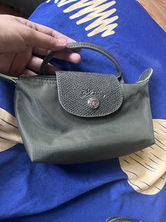 (Category: ) located in . Submitted by kellysthrift_ (Listing ID 1445996660, Image 1). Description: .