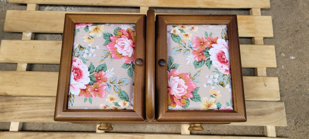 MINI DRAWER CABINET (Category: Storage Boxes & Baskets) located in Sablan. Submitted by gongonshelley12 (Listing ID 1446142774, Image 3). Description: CLEARANCE SALE..!! REPRICED NA PO YAN 👉👉850 ONLY👈👈 MINI DRAWER CABINET PAGLAGYAN NIO NG MGA ANIK ANIK/JEWELRY ANG GANDA NETO MGA MADAM ALMOST LIKE NEW CONDITION .
