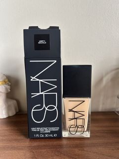 (Category: ) located in . Submitted by makeupcurates (Listing ID 1445994692, Image 1). Description: .