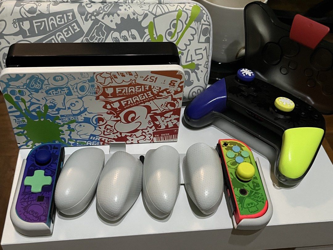 Nintendo switch oled (Category: Nintendo) located in Dasmarinas. Submitted by herson.tan7 (Listing ID 1446060680, Image 2). Description: Inclusions: Original joycon Easysmx joycon 1 splatoon controller pro 100% original from Japan with Tomtoc case Dock Charger/hdmi Pwede sa maarte Rfs: nakasteamdeck na , hnd na nagagamit Fixed price Loc: Sm Tanza.