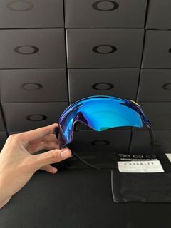 (Category: ) located in . Submitted by luxe_pick_planet (Listing ID 1446057132, Image 1). Description: .