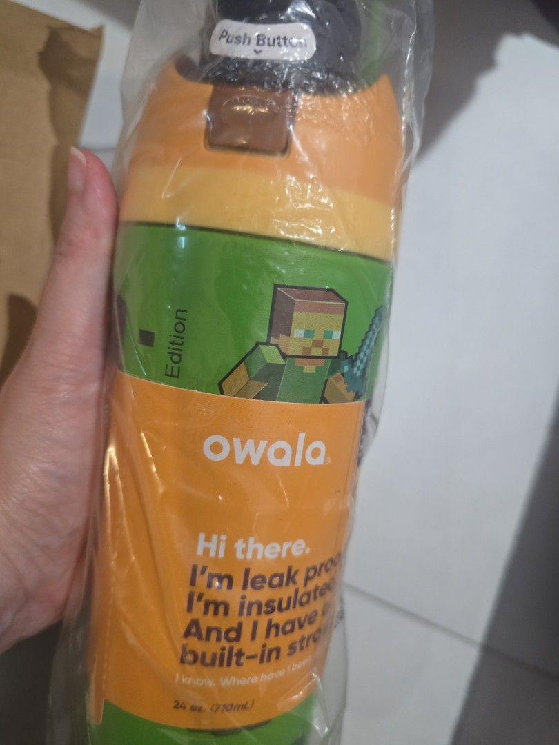 Owala FreeSip Minecraft Edition Water Bottle493054908611307521