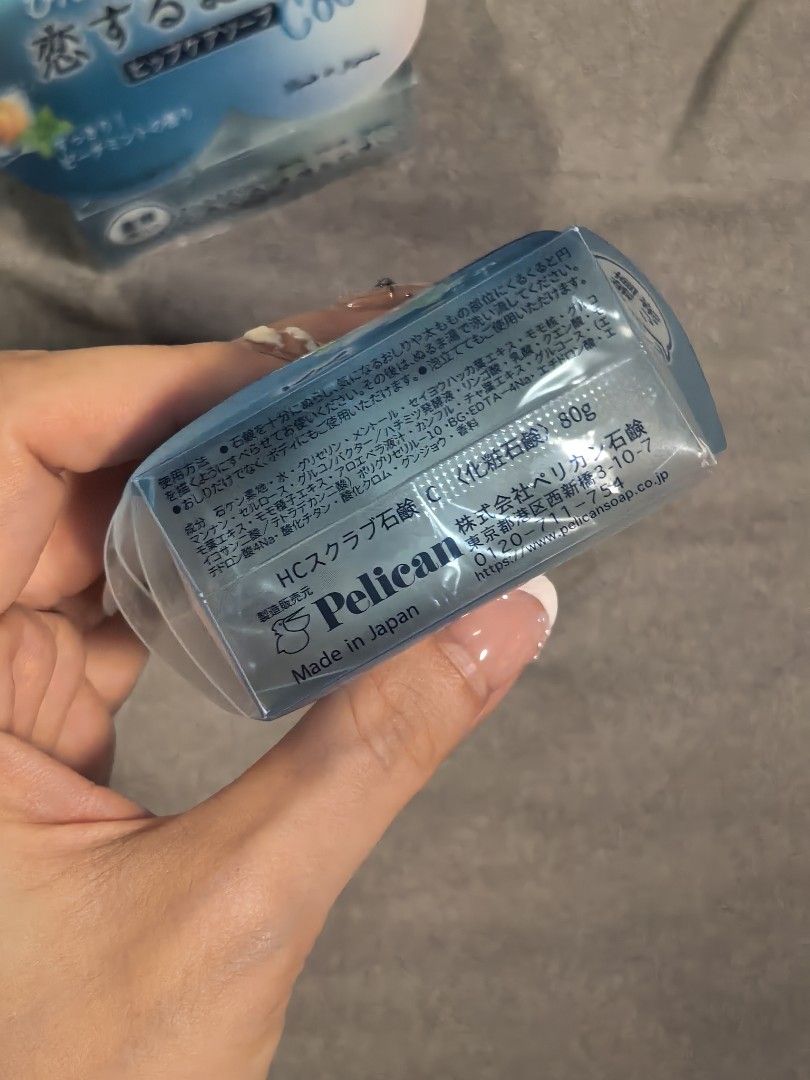 Pelican Soap (Cool Version) (Category: Bath) located in Manila. Submitted by wonderandtravel (Listing ID 1446097522, Image 3). Description: available onhand ❤️ 2pcs nalang Purpose: Formulated to exfoliate dead skin cells, remove sebum, and reduce "goosebumps" on the buttocks and thighs. Key Ingredients: Contains menthol for a cooling sensation and scrubs for exfoliation. Scent: Features a refreshing peach mint fragrance..