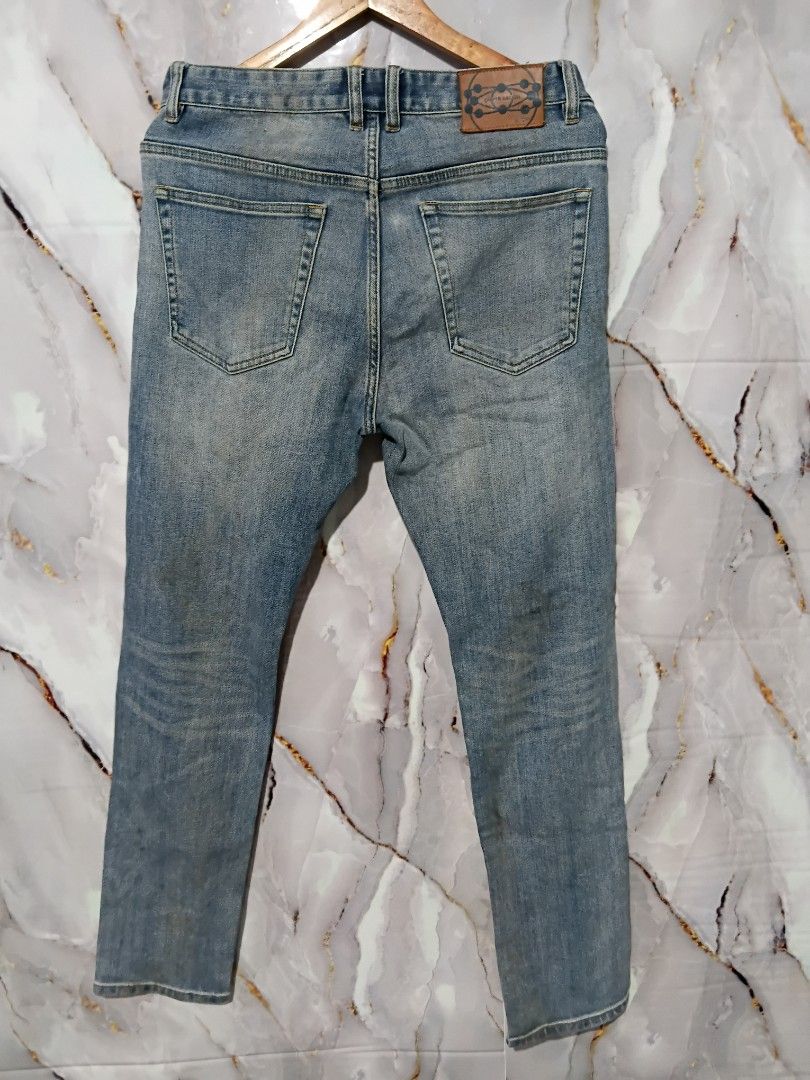 PIERRE CARDIN JEANS W32 L40 (Category: Jeans) located in General Mariano Alvarez. Submitted by adonid (Listing ID 1446060337, Image 2). Description: ORIGINAL PIERRE CARDIN JEANS GOOD CONDITION PIERRE CARDIN JEANS NO ISSUE W32 L40.