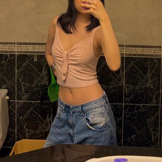 (Category: ) located in . Submitted by wavygarms (Listing ID 1446001481, Image 1). Description: .