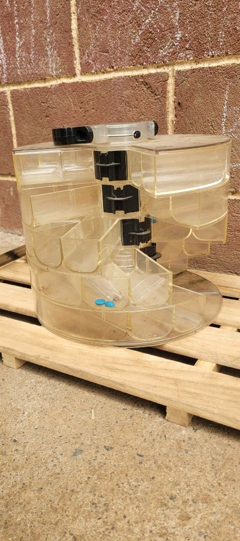 ROTATING ORGANIZER (Category: Storage Boxes & Baskets) located in Sablan. Submitted by gongonshelley12 (Listing ID 1446124782, Image 1). Description: 👉👉500 ONLY👈👈 ROTATING ORGANIZER MALAKI PO ETO NO FLAWS MADUMI KAYA NEED NG THOROUGH LINIS.