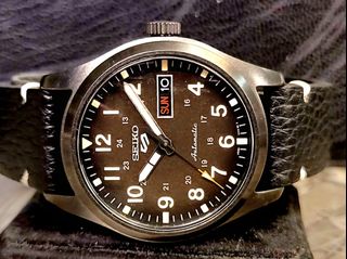 （分類：）位於 。 由 2handwatch 提交（商品編號 1446028498，圖片 1）。簡介： 。
