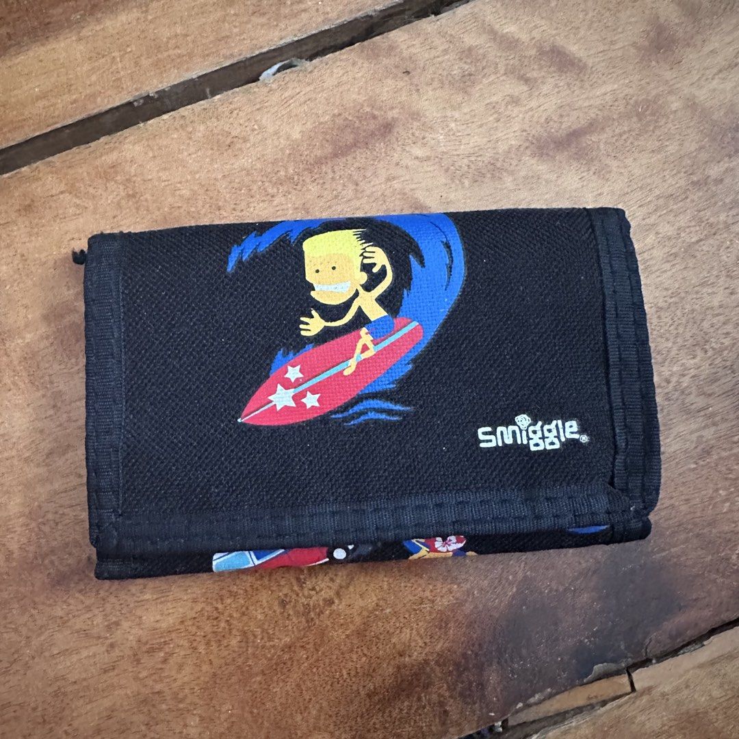 Smiggle Wallet (Category: Wallets & Card holders) located in Antipolo. Submitted by fasph (Listing ID 1445985276, Image 1). Description: Great condition.