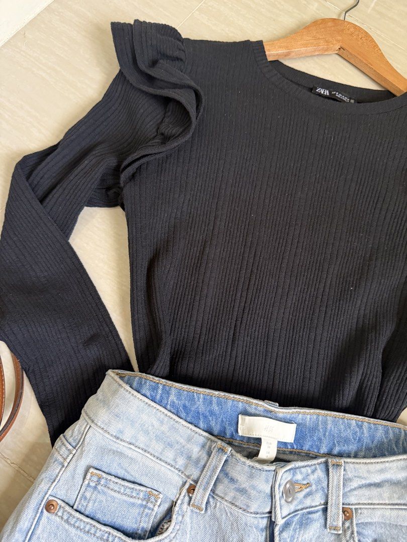 Sold as set ZARA/H&M SET (Category: Sets or Coordinates) located in Makati City. Submitted by cutefabph (Listing ID 1446070929, Image 2). Description: 🛍️Pls.take time to read… 🛍️ Pls take note that some ww photos are inspired & not the actual one itself. 🛍️🛍️Gentle Reminder:🛍️🛍️ We measured every item esp trousers & other bottoms thru flat-lay… We will not allow refund & return anymore. So pls take time to read the description box to avoid 