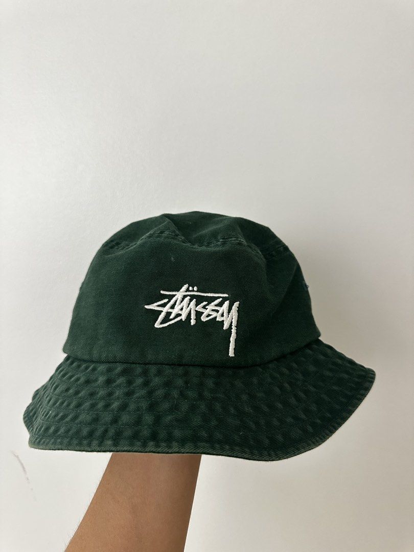 Stussy Bucket Hat Green Cotton (Category: Caps & Hats) located in Antipolo. Submitted by sunnysideup323 (Listing ID 1446098544, Image 2). Description: - Green Stussy Bucket Hat - Material: 100% Cotton - Size: L-XL - Ideal for sunny days - Completes any outfit - Easy to pack and wear anywhere - Classic Stussy piece OG price: 3k .