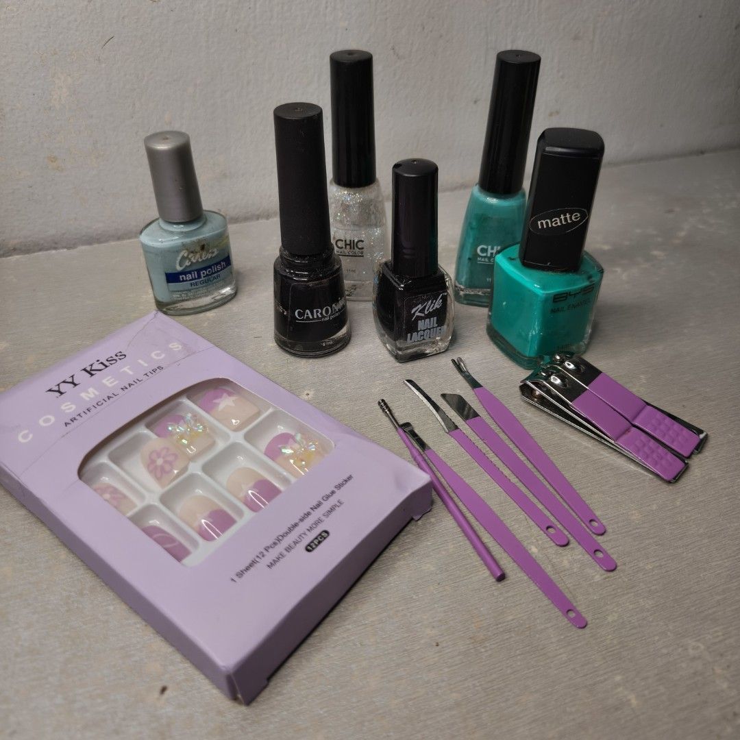 Take All Nail Care Set Artificial (Category: Hands & Nails) located in Cavite. Submitted by donyachuHandicraft (Listing ID 1446099853, Image 1). Description: Take All Only Artificial Nail Tips Nail Care Set Nail Polish RFS: Decluttering ASAP Please view all photos before purchasing Pay tru Gcash Ship tru Gogoexpress Lalamove Sf c/o by the buyer Location Dasma Cavite.