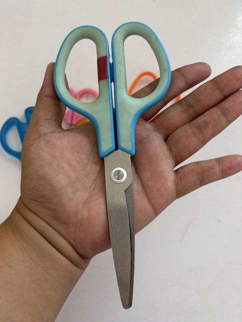 [TAKE ALL] Scissors (functional) (Category: Craft Supplies & Tools) located in Cavite. Submitted by nanangonlineshop (Listing ID 1446028616, Image 3). Description: 📌 Scissors (functional) 🏷️ P100 (take all) ❌ NO COD ✅ AS IS, WHERE IS ✅ FIRST PAY BASIS ✅ MINE NOW, PAY NOW 📍 Location: Cavite 👉 WE SHIP NATIONWIDE (LUZON, VISAYAS & MINDANAO) ✅ MOP: Bank Transfer (BPI) & GCash ✅ Shipping Courier: J&T Express Philippines & Lalamove.