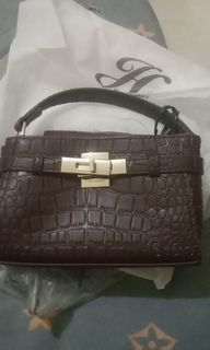 (Kategori: ) berada di . Dikirim oleh Yukithrift (ID iklan 1446117340, Gambar 1). Deskripsi: .