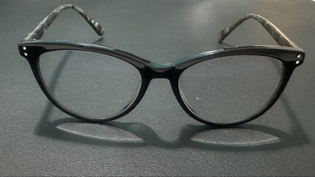 TED BAKER CAT-EYE PRESCRIPTION EYEWEAR (Category: Sunglasses & Eyewear) located in Quezon City. Submitted by mystash2.o (Listing ID 1446124419, Image 2). Description: TED BAKER CAT-EYE PRESCRIPTION EYEWEAR Black Frame RFS: wrong grade.