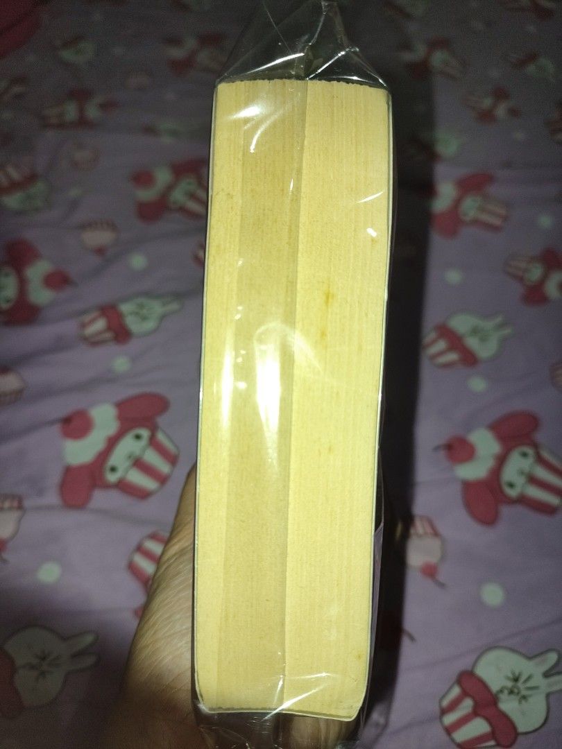 The Wind-Up Bird Chronicle by Haruki Murakami (Category: Storybooks) located in Manila. Submitted by bookworm_2070 (Listing ID 1446122667, Image 2). Description: RFS: Decluterring Authentic, bought from Fullybooked. Price (sold as set): 💰 650 php 📦 MOD (shouldered by buyer): Lalamove (within Metro Manila only) or J&T Express direct 📦 Meetups: SM Megamall, MRT Shaw Boulevard or other nearby areas. 💸 MOP: GCash, Maya or Bank Transfer (Payment F