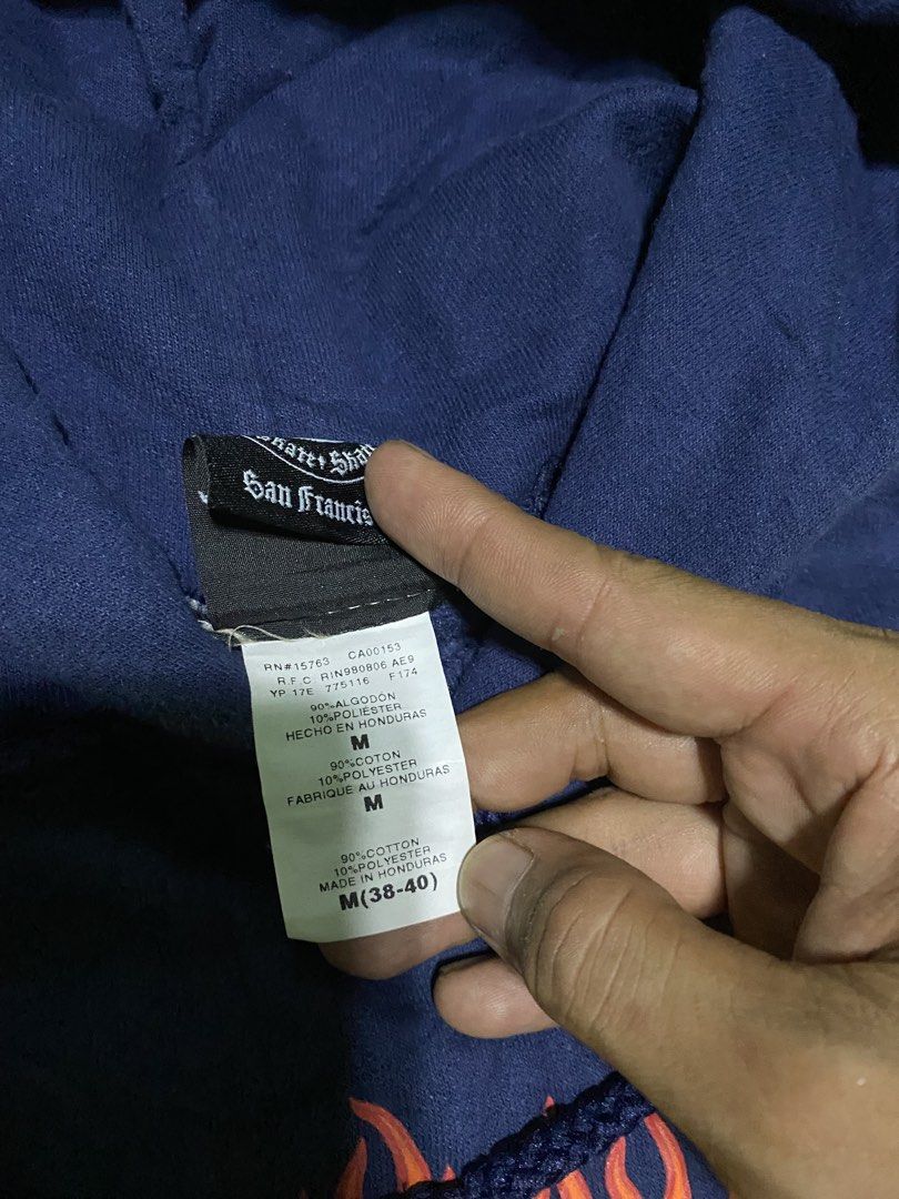 THRASHER (Category: Activewear) located in Lantawan. Submitted by alfhadzrie23687 (Listing ID 1446062927, Image 3). Description: THRASHER SIZE MEDIUM.