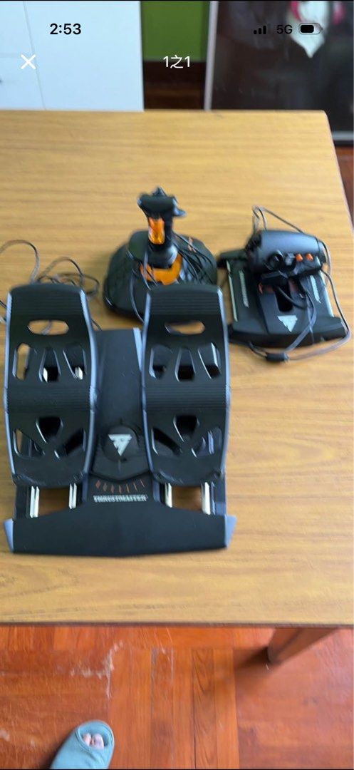 Thrustmaster Flight Sim Set （分類：手掣）位於 Hong Kong。 由 rubbish1202853 提交（商品編號 1446042012，圖片 1）。簡介： MTR Station。