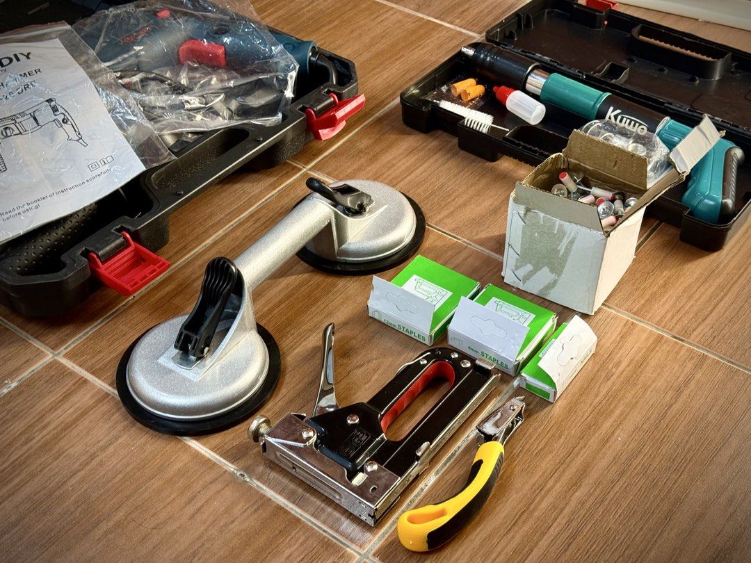 Tools Set (Category: Home Improvement Tools & Accessories) located in Seremban. Submitted by AAAA_5 (Listing ID 1446145756, Image 1). Description: 🔅Pro diy rotary Hammer Wired 1250W 🔅Alluminium Alloy Ceramic,Tiles suction Cup 🔅Nail gun + 120 Nails 🔅Heavy duty 3 in 1 Multitool Nail Staple Gun + 3000 Staples All brand new to let go sbb its useless for my DIY Project •COD •Postage Fee borne by Purchaser 🙆🏻‍♂️WS 0107978013 Wu .