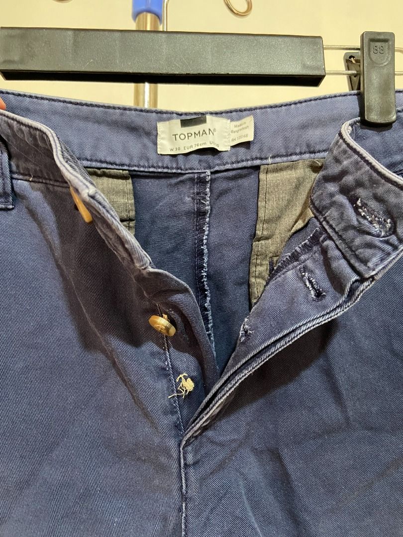 [Topman] Navy Blue Chino Shorts (Category: Shorts) located in Quezon City. Submitted by thedeclutterer_ (Listing ID 1446084568, Image 2). Description: Description: - Missing one button - Excellent condition Dimensions: Waist - 30 in Length - 36 in Shipping Options: Delivery through courier service (J&T, LBC, Flash Express) Payment Options: GCash, BPI Bank Transfer, Maribank, Maya *Can provide additional photos and videos..