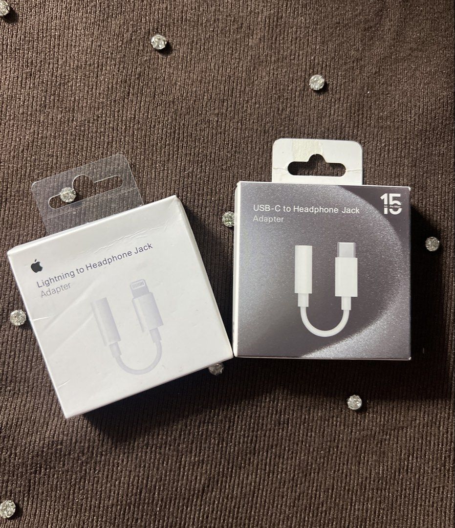 Type-C to Headphone Jack Adapter (Category: Earphones) located in Manila. Submitted by as_onlineshop11 (Listing ID 1446142577, Image 1). Description: Lightning ₱450.